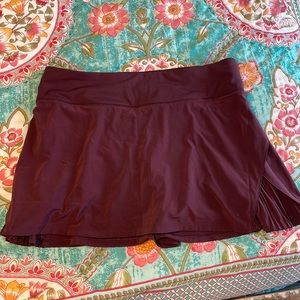 Lululemon Play off the pleats mid-rise skirt